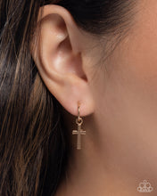 Load image into Gallery viewer, Daily Divinity - Gold earring A023

