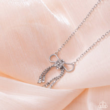 Load image into Gallery viewer, Coquette Celebrity - White necklace E019
