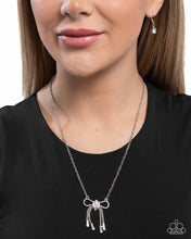 Load image into Gallery viewer, Coquette Celebrity - White necklace E019
