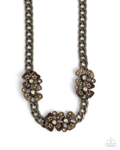Load image into Gallery viewer, Fairy Florals - Brass necklace E003
