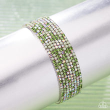 Load image into Gallery viewer, Candlelight Cascade - Green bracelet E027
