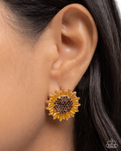 Load image into Gallery viewer, Blooming Beat - Brown post earring 8/25 preorder
