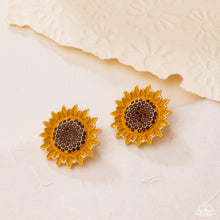 Load image into Gallery viewer, Blooming Beat - Brown post earring 8/25 preorder
