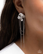 Load image into Gallery viewer, Musings Medley - Silver post earring B010
