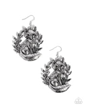 Load image into Gallery viewer, Foxy Fashion - Silver earring B117
