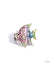 Load image into Gallery viewer, Swimming in Style - Green ring A064

