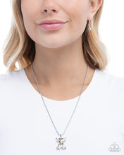 Load image into Gallery viewer, Highland Hero - Silver necklace BOX 3
