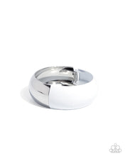 Load image into Gallery viewer, PAINTED PARAMOUNT - WHITE HINGE BRACELET E040
