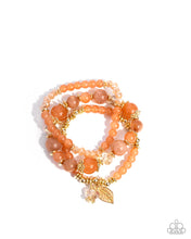 Load image into Gallery viewer, Leafy Lounge - Gold bracelet A091

