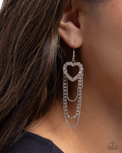 Load image into Gallery viewer, Haute Hangout - White earring G032
