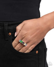 Load image into Gallery viewer, Traditional Treasure - Multi ring BOX 19
