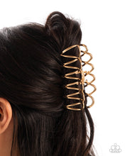 Load image into Gallery viewer, Scalloped Showstopper - Gold claw Hair Clip E070
