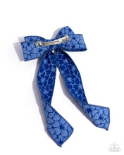 Load image into Gallery viewer, Good to BOW - Blue Hair Clip BOX 19
