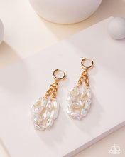 Load image into Gallery viewer, Sunset State of Mind - Gold earring 2025 Convention Exclusive E084
