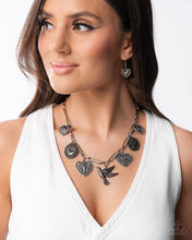 Load image into Gallery viewer, Sparrow Social - Multi necklace 2025 Convention Exclusive e083

