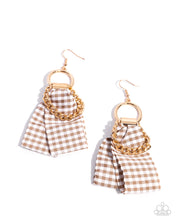 Load image into Gallery viewer, Picnic Pizzazz  - Brown earring 2025 convention Exclusive e084
