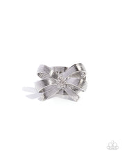 Load image into Gallery viewer, Gathered Glam - Silver ring D024
