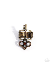 Load image into Gallery viewer, Knockout Key - Brass ring C001
