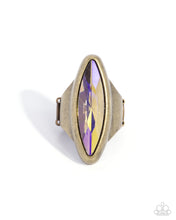 Load image into Gallery viewer, Determinate Dazzle - Brass ring B104
