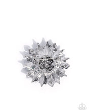Load image into Gallery viewer, Popular Poinsettia - Red Brooch A016
