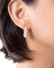 Load image into Gallery viewer, Particular Pearls - Gold hoop earring B003
