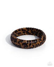 Load image into Gallery viewer, Printed Pattern - Brown bracelet 5/11 preorder
