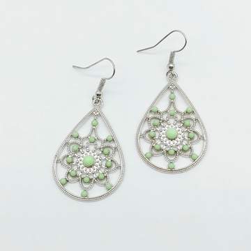 A FLAIR FOR FABULOUS - GREEN EARRING C031