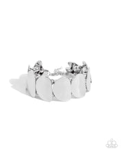 Load image into Gallery viewer, Dauntless Delight - Silver bracelet E056
