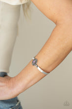 Load image into Gallery viewer, Whimsically Welcoming - Pink bracelet C001
