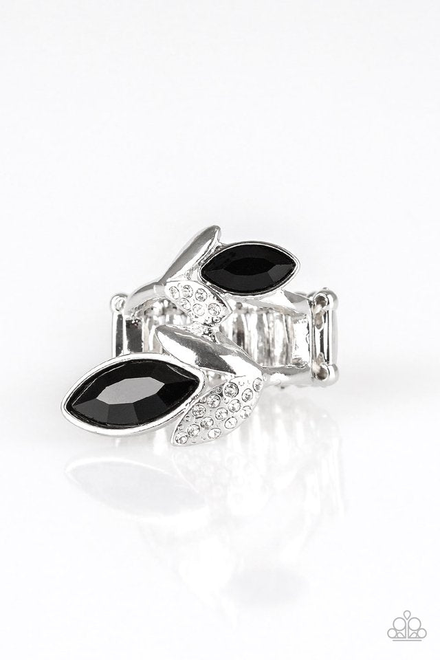 Flawless Foliage - black ring 1594