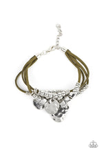 Load image into Gallery viewer, Token Trek - Green bracelet B126
