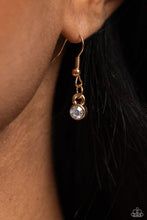 Load image into Gallery viewer, Flare to be different - gold necklace E016
