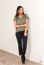 Load image into Gallery viewer, Magnificent Musings - April 2022 FF E005
