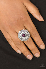 Load image into Gallery viewer, Daringly Daisy - purple ring 948
