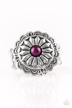 Load image into Gallery viewer, Daringly Daisy - purple ring 948

