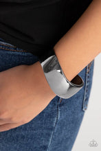 Load image into Gallery viewer, Urban Anchor - Black bracelet C033
