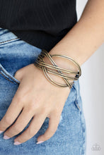 Load image into Gallery viewer, Hautely Hammered - brass cuff bracelet A071
