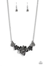 Load image into Gallery viewer, Botanical Breeze - silver necklace C031
