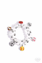 Load image into Gallery viewer, Sports Fan - Empire bracelet E055
