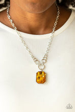 Load image into Gallery viewer, Queen Bling - Yellow necklace A043
