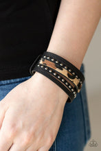 Load image into Gallery viewer, Born to be Wild - Brown snap bracelet A069
