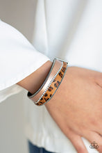 Load image into Gallery viewer, Flirtatiously Feline Brown urban bracelet A038
