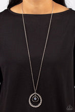 Load image into Gallery viewer, Tasteful Teardrops - White necklace B099
