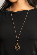 Load image into Gallery viewer, Dizzying Discs - gold necklace B072
