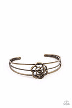 Load image into Gallery viewer, Rosy Repose - Brass bracelet B129
