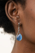 Load image into Gallery viewer, Pampered Glow Up - Blue earring B129
