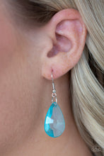 Load image into Gallery viewer, Irresistible Iridescence - Blue necklace F040
