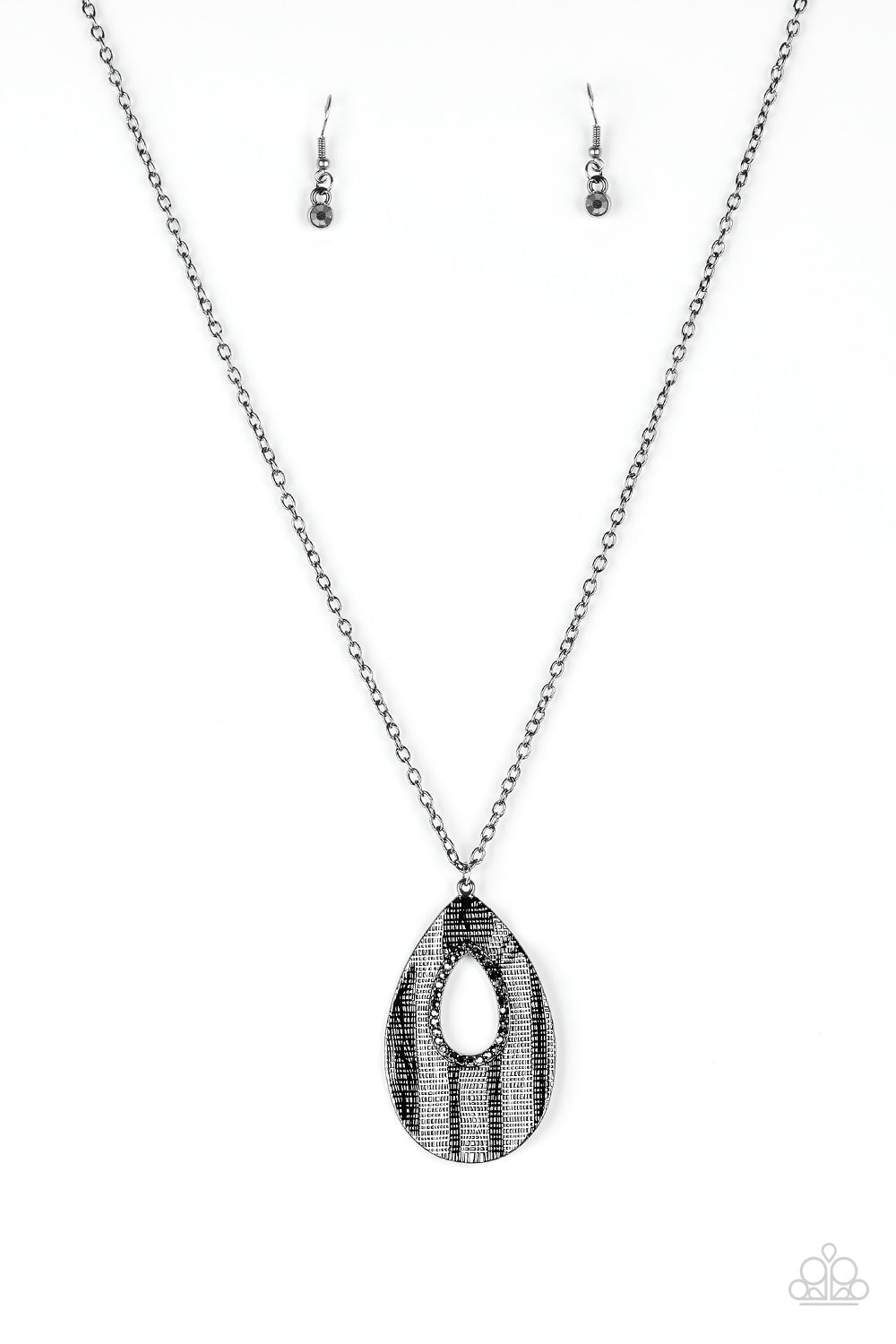 Stop, TEARDROP, and Roll - black necklace 1575