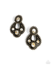 Load image into Gallery viewer, Handcrafted Horseshoe - Brass earring G024
