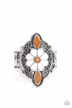 Load image into Gallery viewer, Wildflower Walkabout - White ring B129
